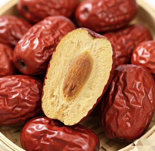 Liver-nourishing and liver-protecting tea / Rose + Red Dates + Poria + Lily Bulb